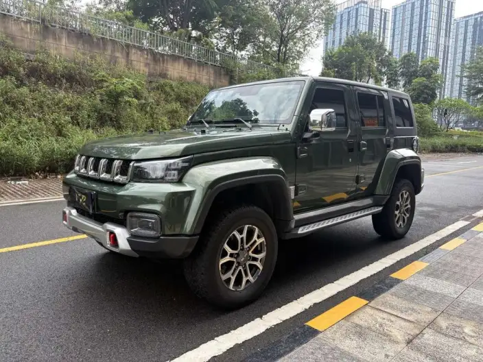 BAIC BJ40 2023 Model 2.0T Automatic 4WD City Hunter Edition Warrior Model