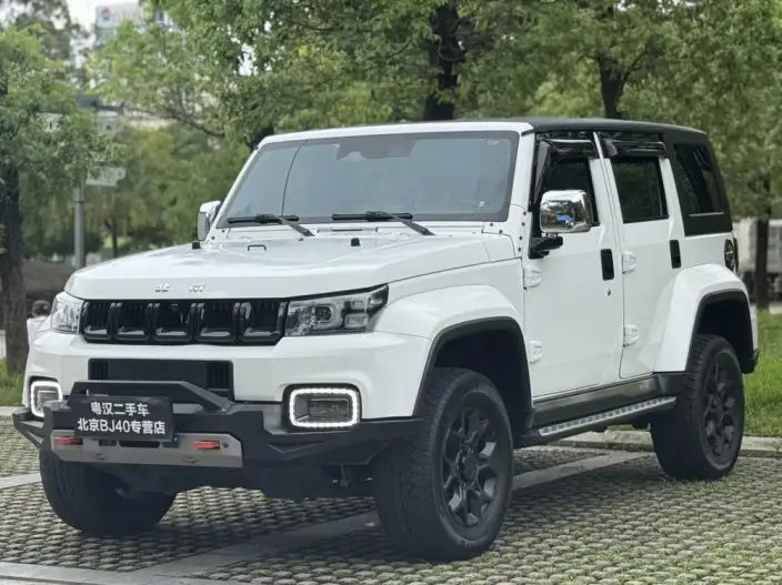 BAIC BJ40 2021 Model 2.0D Automatic 4WD Blade Hero Edition Warrior Model front and rear electronic control locks