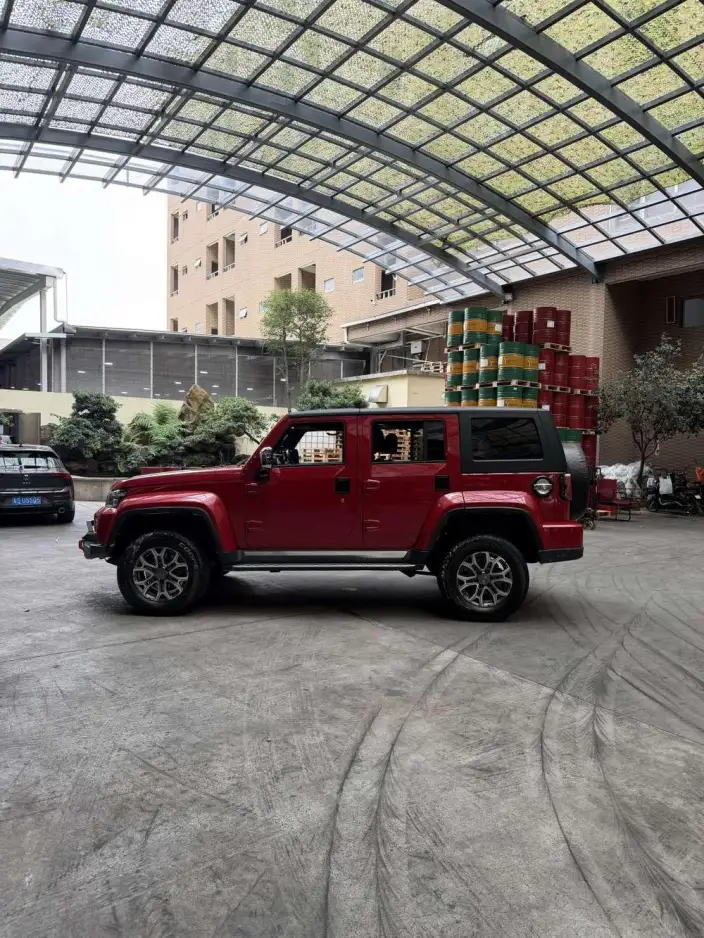 BAIC BJ40 2023 Model 2.0T Automatic 4WD City Hunter Edition Warrior Model