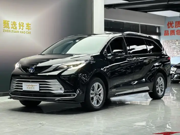 Toyota Sienna 2021 Model 2.5L Hybrid Platinum edition