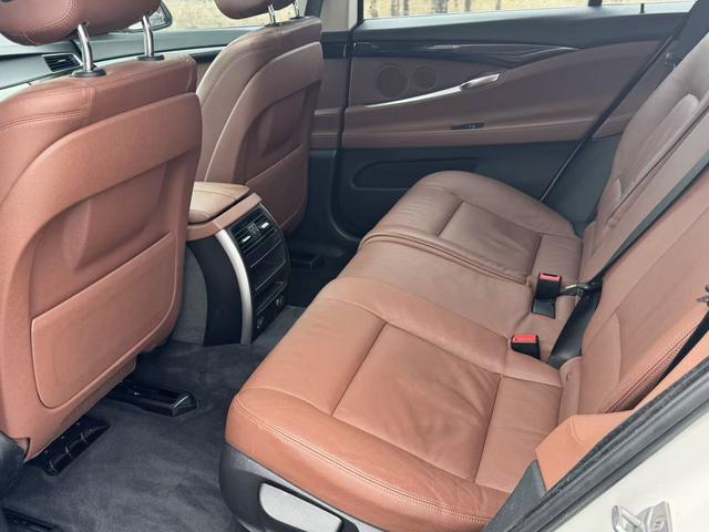 BMW 5 Series Gran Turismo 2015 модификация 528i Leading – фото 4