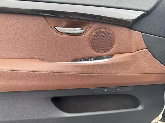 BMW 5 Series Gran Turismo 2015 модификация 528i Leading – фото 15