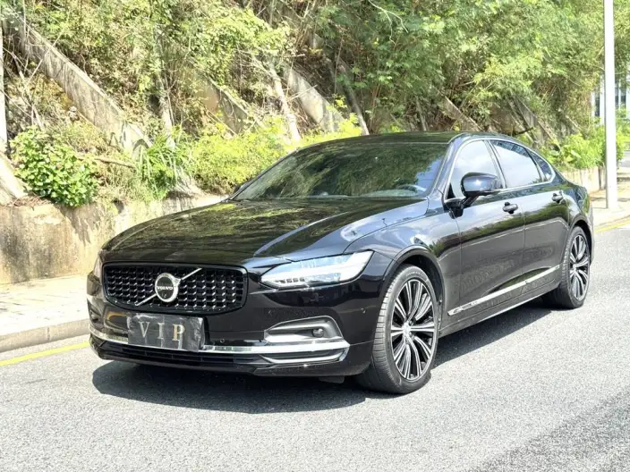 Volvo S90 2024 Model B5 Smart Elegance Deluxe Edition