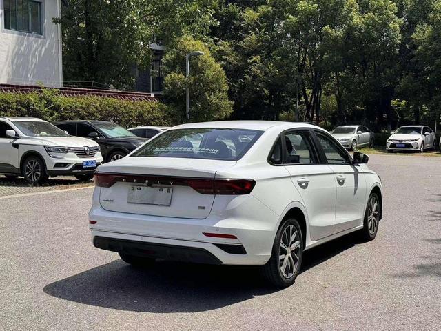 Geely Emgrand 2023 4th Gen Champion 1.5L CVT Luxury – фото 6