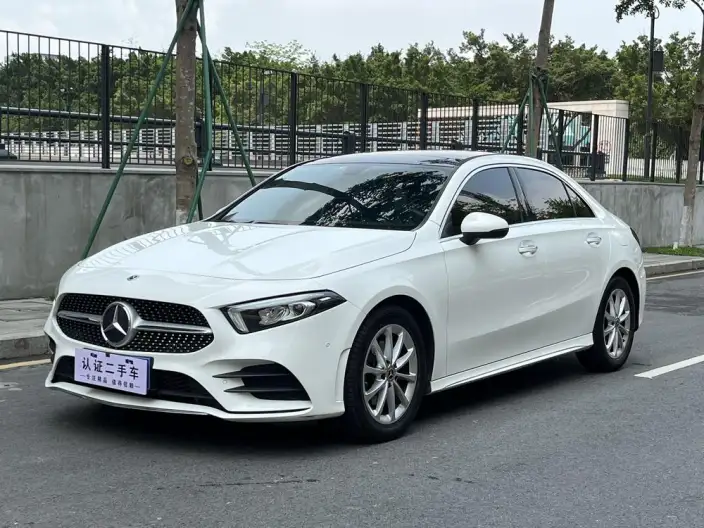 Mercedes-Benz A-class 2022 Model A 200 L Sports sedan Fashion Edition