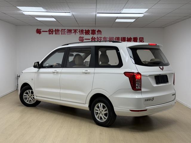 Wuling Hongguang Модель 2021 года комплектация 1.5L S Manual Com f ort Электрический наддув – фото 4