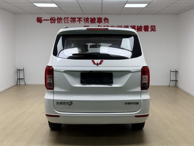 Wuling Hongguang Модель 2021 года комплектация 1.5L S Manual Com f ort Электрический наддув – фото 5