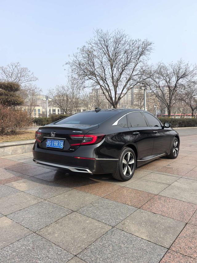 Honda Accord 2022 Hybrid 2.0L Sharp Leader – фото 4