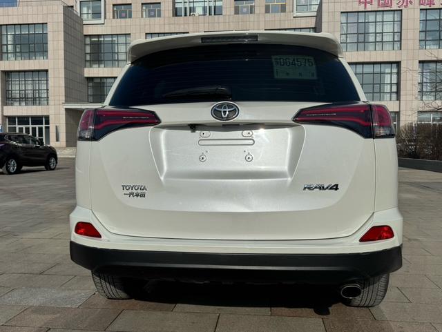 Toyota RAV4 2019 2.0L CVT 2WD Pioneer China V – фото 6
