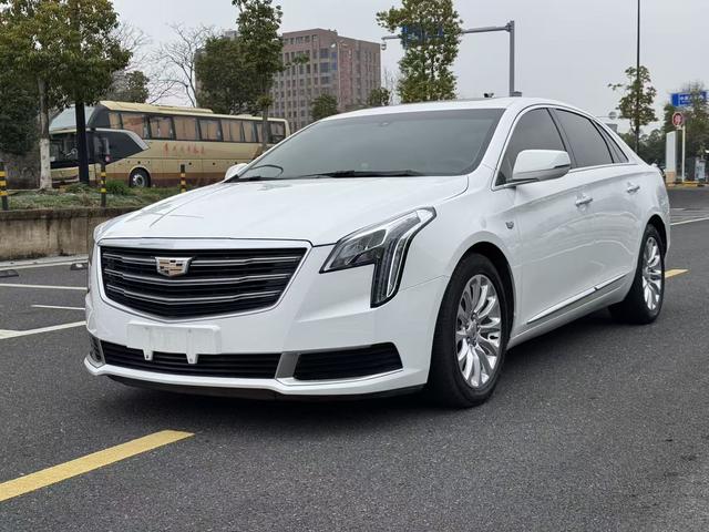 Cadillac XTS 2018 28T Technology – фото 1