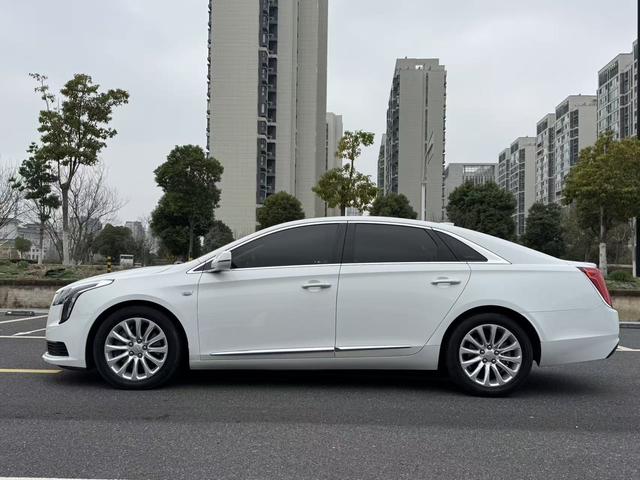 Cadillac XTS 2018 28T Technology – фото 3