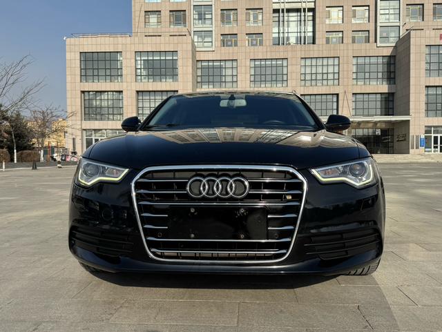 Audi A6L 2015 модификация TFSI Million Memorial Zhiling – фото 3