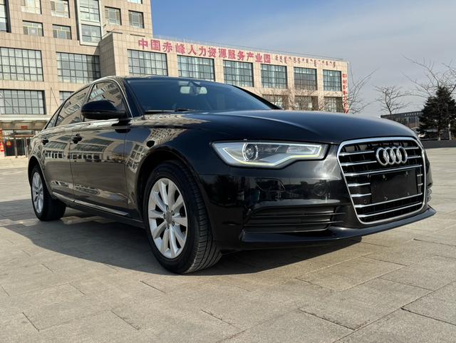 Audi A6L 2015 модификация TFSI Million Memorial Zhiling – фото 4