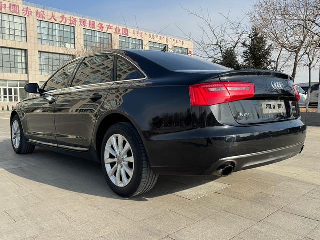 Audi A6L 2015 модификация TFSI Million Memorial Zhiling – фото 7