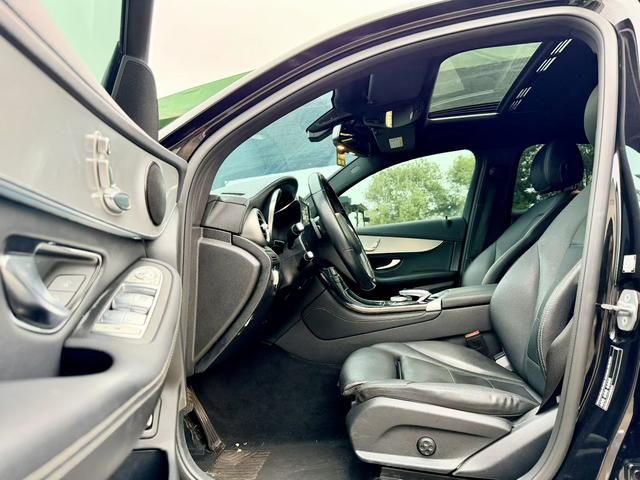 Mercedes-Benz GLC Coupe Модель 2019 года комплектация GLC 200 4MATIC Jiao Stonic Внедорожник – фото 6