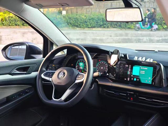 Volkswagen Golf 2021 280 TSI DSG Pro – фото 4