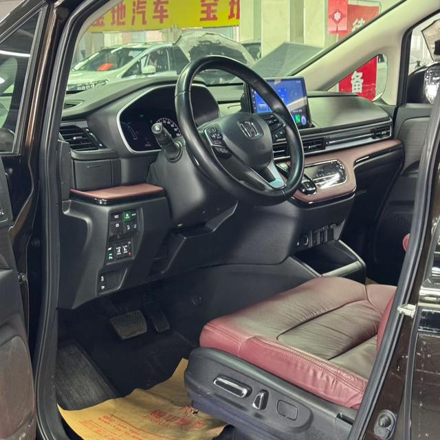 Honda Elysion 2022 2.0L Hybrid Ultimate – фото 4