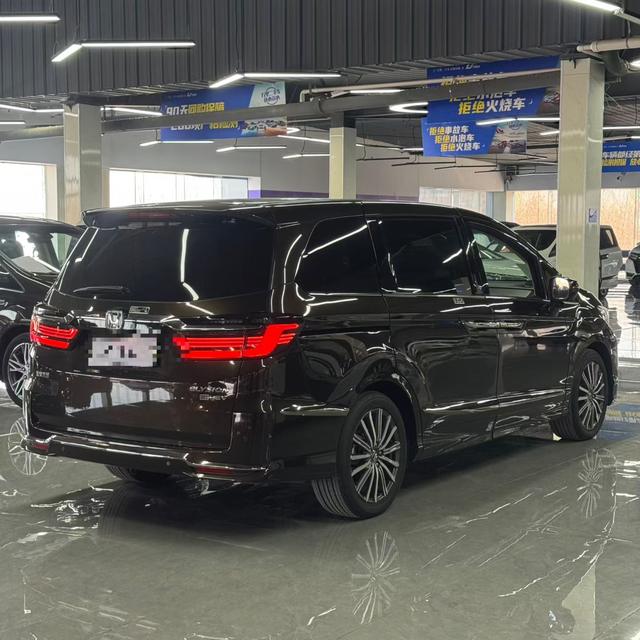 Honda Elysion 2022 2.0L Hybrid Ultimate – фото 9