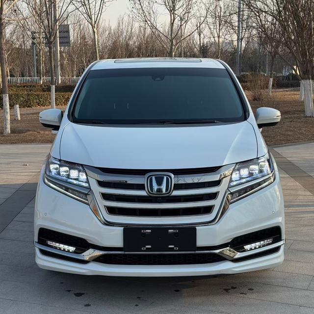 Honda Elysion 2019 2.0L e:HEV Ultimate – фото 2