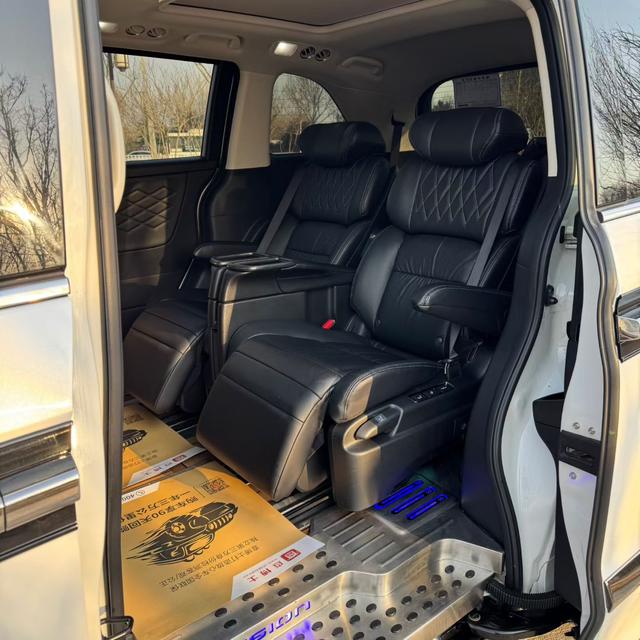 Honda Elysion 2019 2.0L e:HEV Ultimate – фото 6