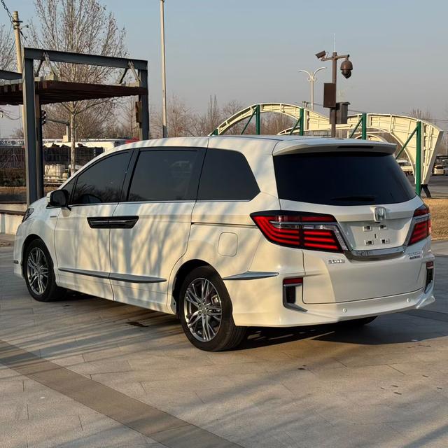 Honda Elysion 2019 2.0L e:HEV Ultimate – фото 7