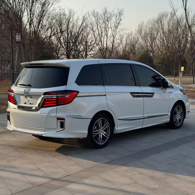 Honda Elysion 2019 2.0L e:HEV Ultimate – фото 9
