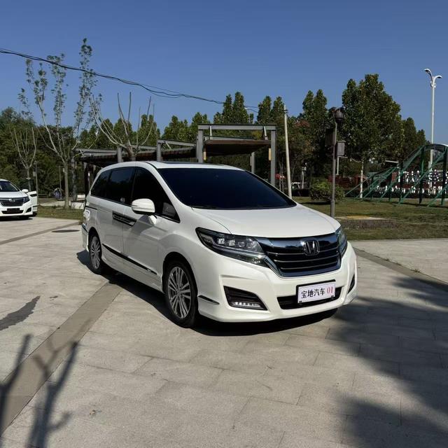 Honda Elysion 2016 2.4L Ultimate – фото 3