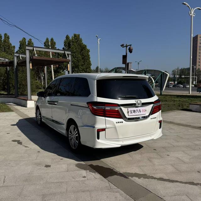 Honda Elysion 2016 2.4L Ultimate – фото 7
