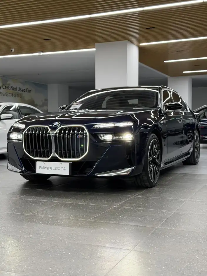 BMW 7 Series PHEV 2023 Model M760Le xDrive
