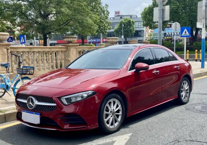 Mercedes-Benz A-class 2022 Model Facelift II A 200 L Sports sedan Fashion Edition