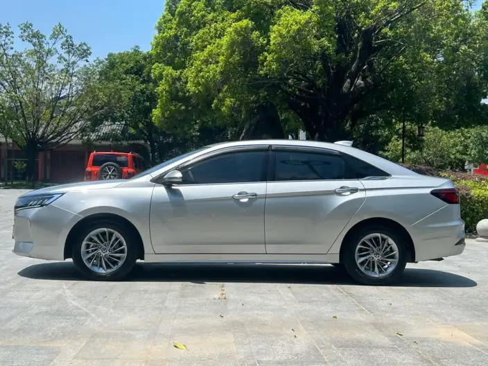 Venucia D60 2021 Model PLUS 1.6L XL CVT Yue Ling Edition
