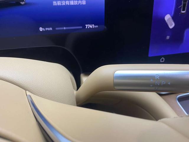 Aito M9 2025 Range-Extended Ultra 6-seat – фото 20