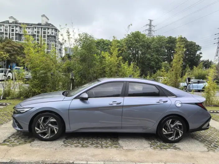 Hyundai Ioniq 2023 Model 1.5L CVT LUX Premium Edition
