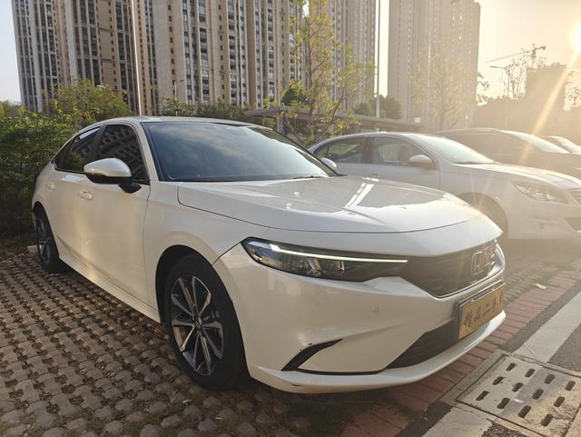 Honda INTEGRA 2023 240TURBO CVT Luxury – фото 3