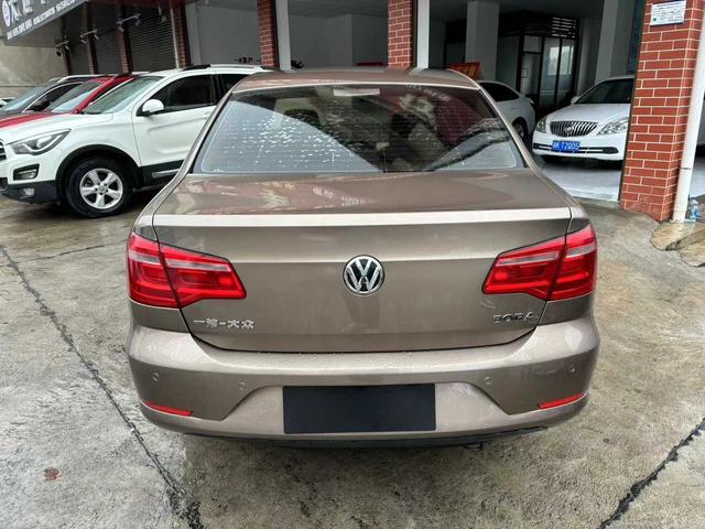 Volkswagen Bora 2014 1.6L Automatic Comfort – фото 4