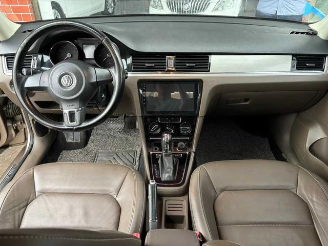 Volkswagen Bora 2014 1.6L Automatic Comfort – фото 7