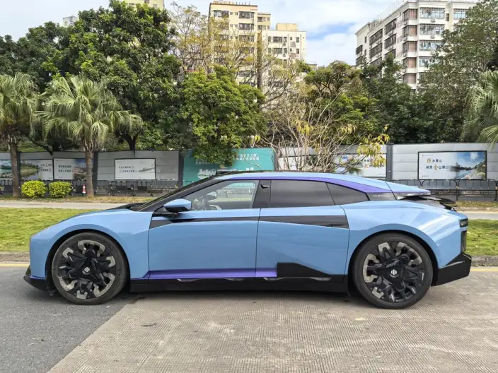 HiPhi Z 2023 Model 5 seat Edition