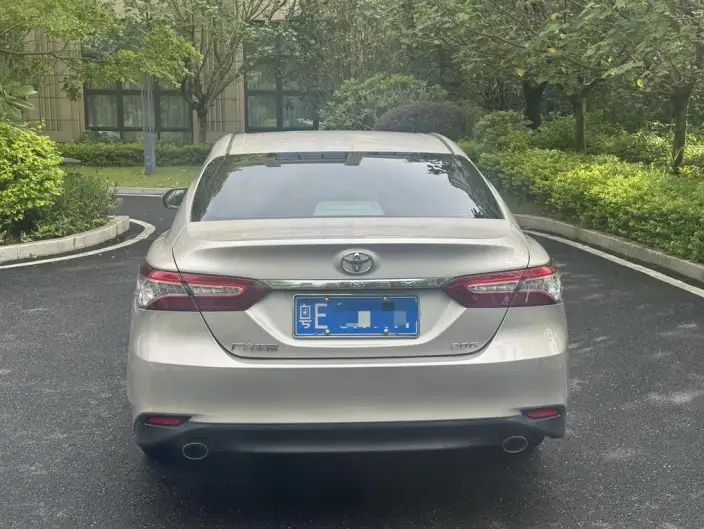 Toyota Camry 2021 Model 2.0G Deluxe Edition
