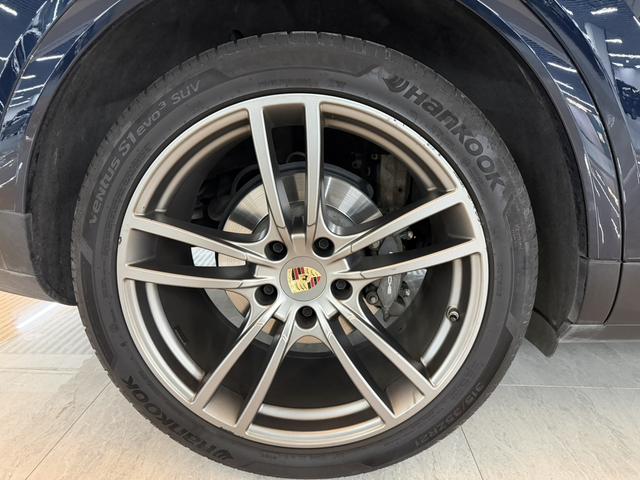 Porsche Cayenne 2023 Cayenne 3.0T Platinum Edition – фото 9