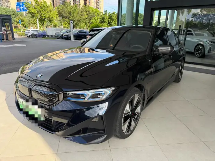 BMW i3 2025 Model eDrive40L Night Edition Sports Set