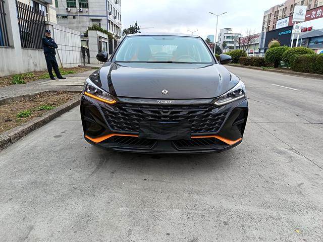 Yixuan 2023 Mach Edition 1.5L Automatic Shadow Chaser – фото 2