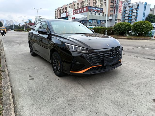 Yixuan 2023 Mach Edition 1.5L Automatic Shadow Chaser – фото 3