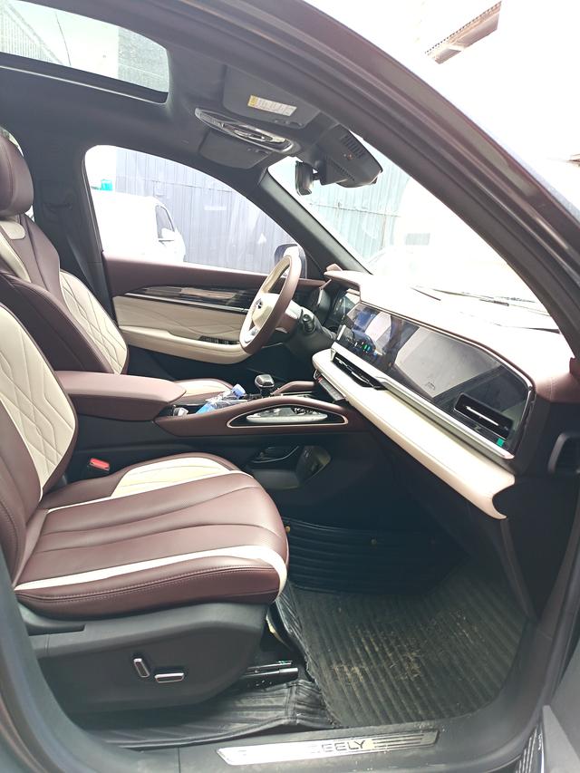 Geely Xingyue L 2023 2.0TD High Power Automatic 2WD Flagship – фото 8