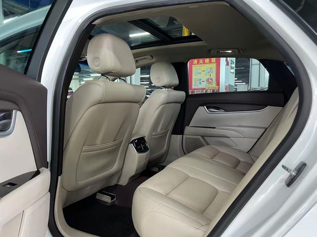 Cadillac XTS 2015 28T Comfort – фото 4