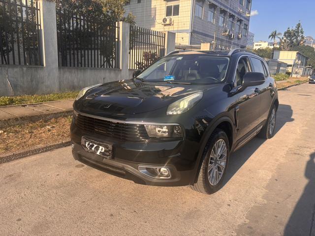 Lynk & Co 01 Модель 2018 года 2.0T 2WD тип + Edition – фото 1