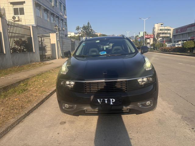 Lynk & Co 01 Модель 2018 года 2.0T 2WD тип + Edition – фото 2