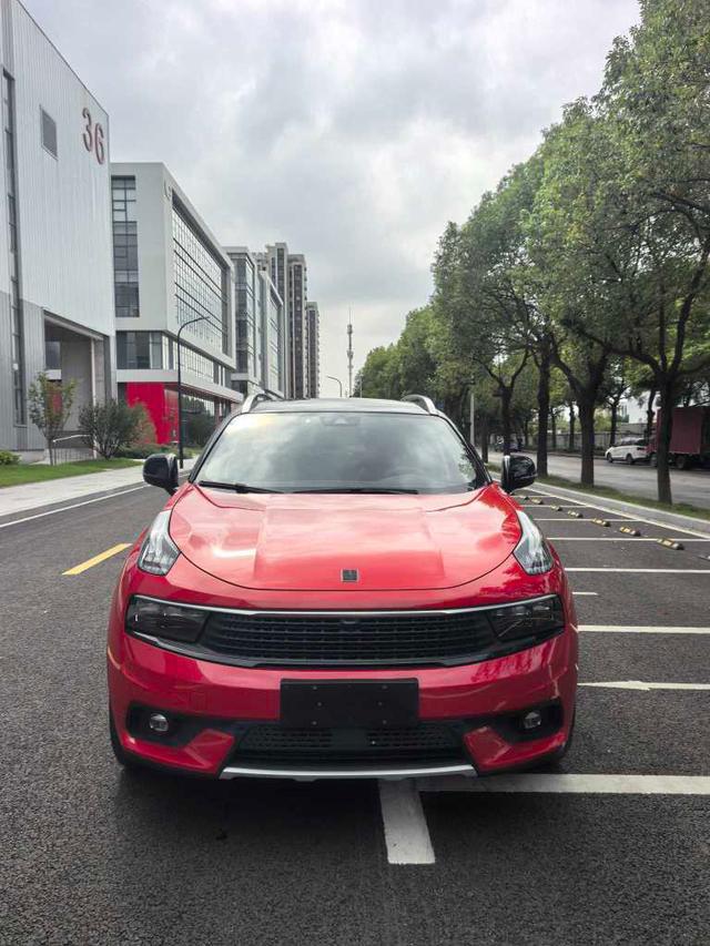 Lynk & Co 01 Модель 2019 года 2.0T 4WD Jin Pro Edition Country VI – фото 2