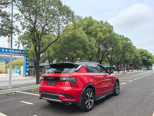 Lynk & Co 01 Модель 2019 года 2.0T 4WD Jin Pro Edition Country VI – фото 7