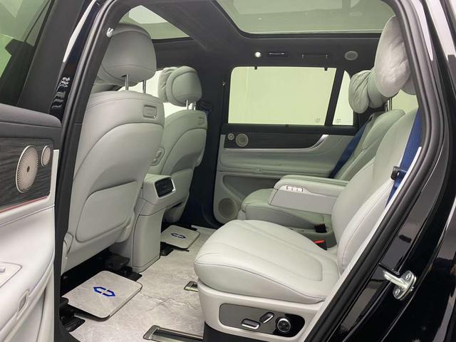AITO M9 2024 BEV Ultra 6-Seater – фото 14
