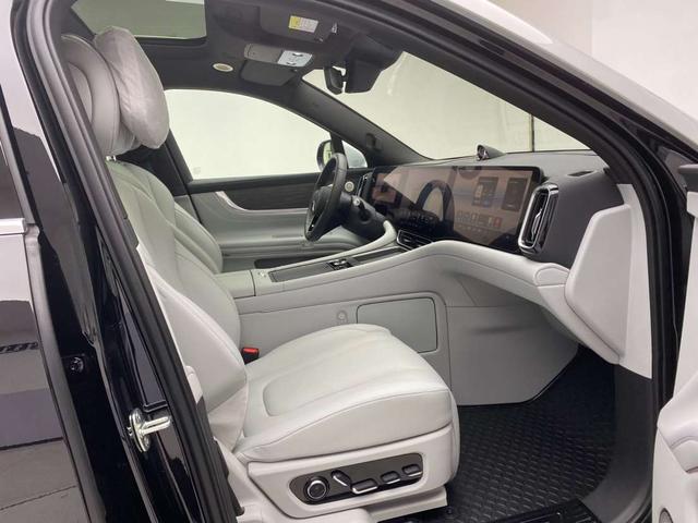 AITO M9 2024 BEV Ultra 6-Seater – фото 31
